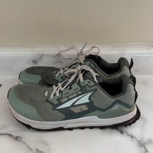 Altra Lone Peak 8